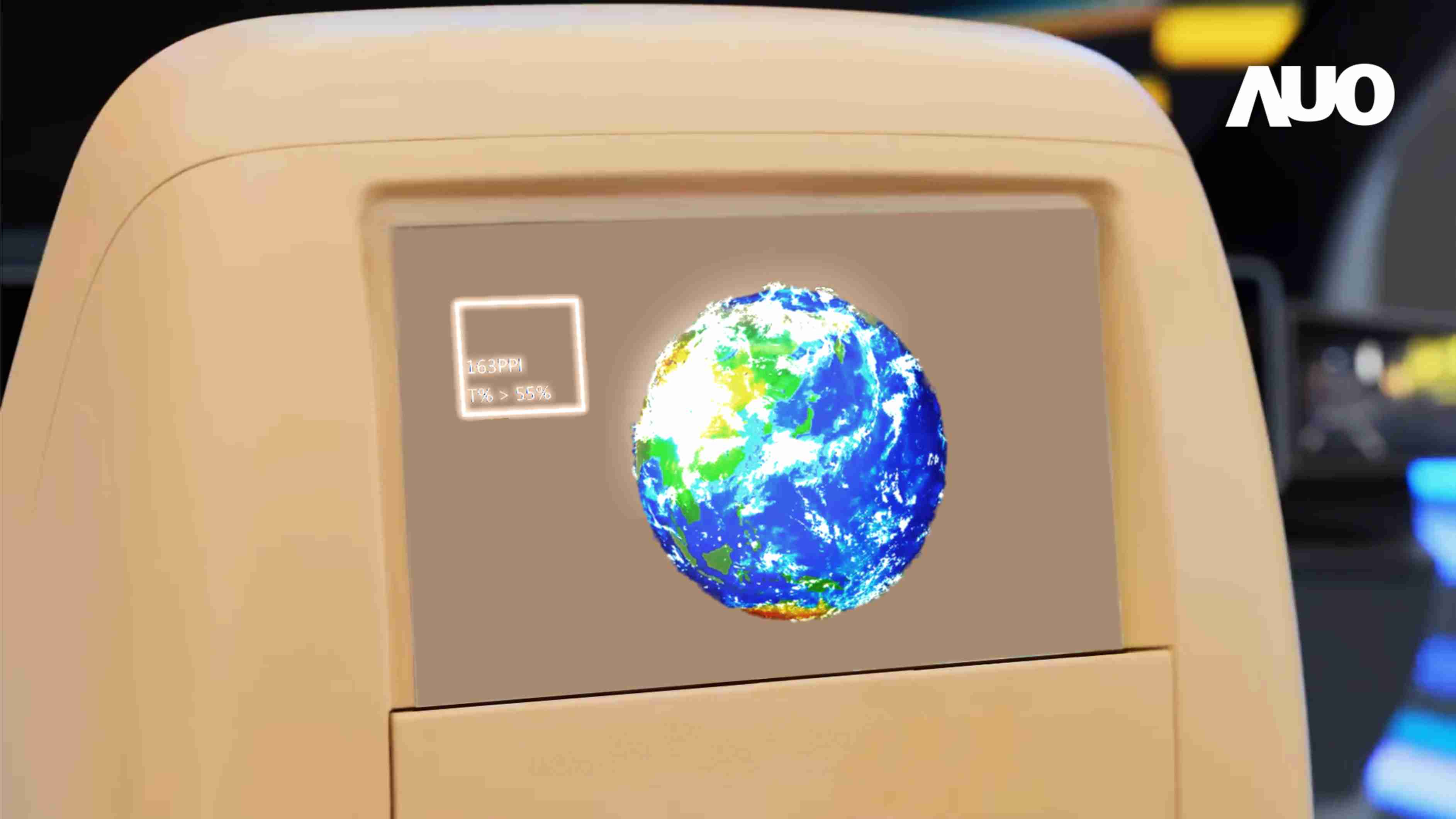 杏悦2突破设计与制程挑战，，，推出全球最高分辨率163ppi的13.5吋透明Micro LED面板，，并积极布局智能车市场，，，，以期拓展透明显示应用的可能性